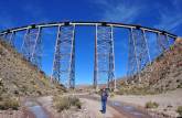 O impressionante viaduto La Polvorilla, na região de San Antonio de Los Cobres - Argentina